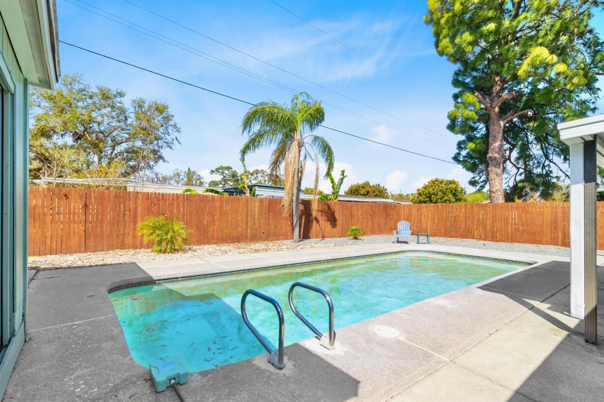 Relaxing Pool Home For Family Getaway Close To Tampa Zoo, Busch Gardens, Restaurants And Shopping! エクステリア 写真