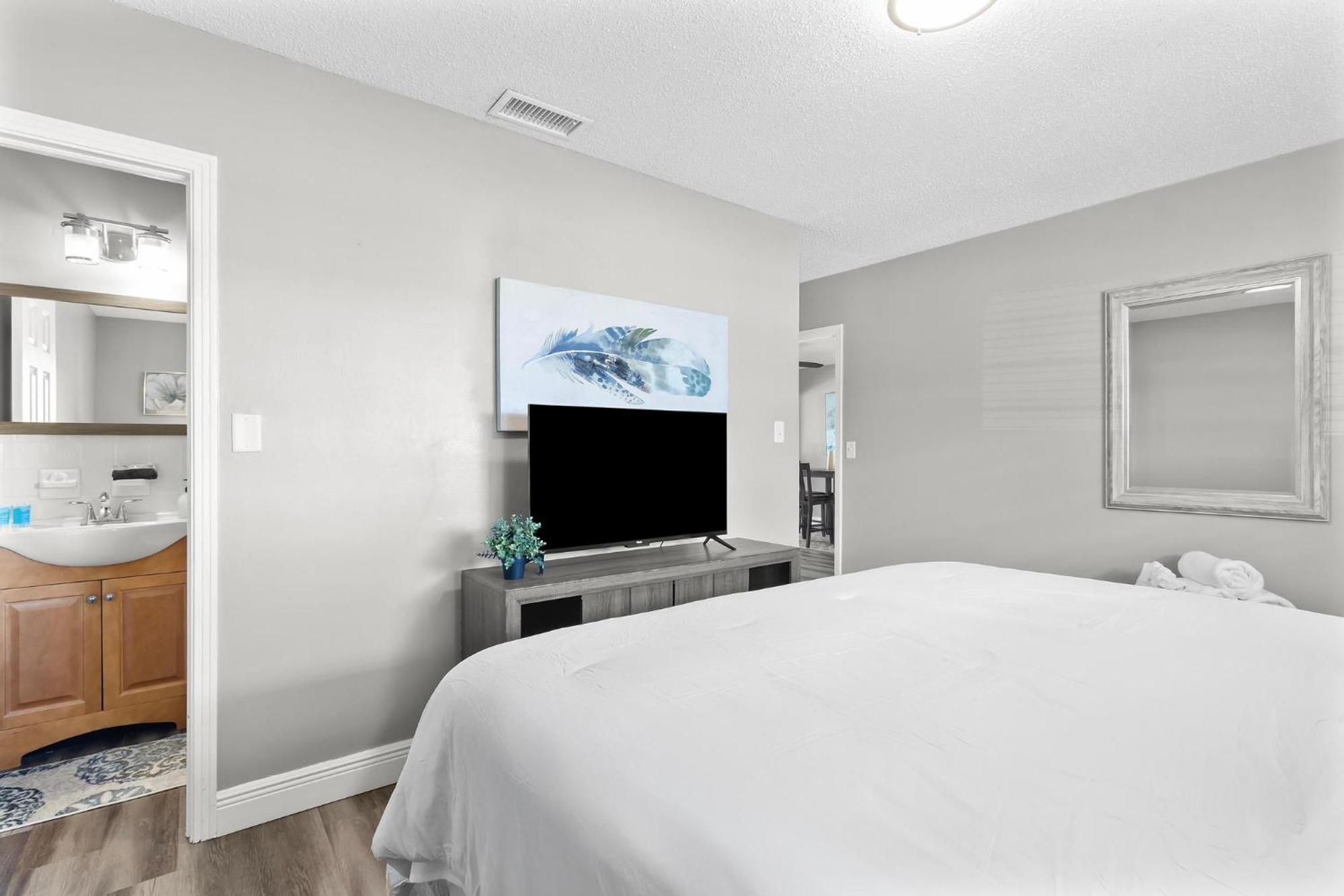 Relaxing Pool Home For Family Getaway Close To Tampa Zoo, Busch Gardens, Restaurants And Shopping! エクステリア 写真